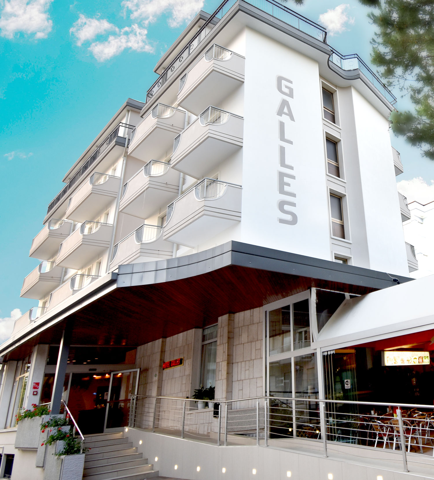 3 Star Hotel with Swimming Pool
